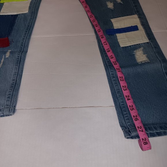 MIQISI PATCHWORK DISTRESSED DENIM JEANS - Picture 12 of 12